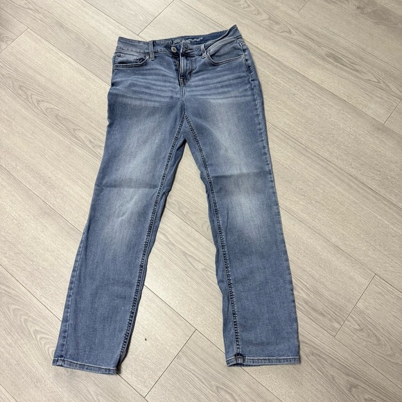 Maurice’s Mid-Rise Short Women's Jeans - Picture 1 of 10
